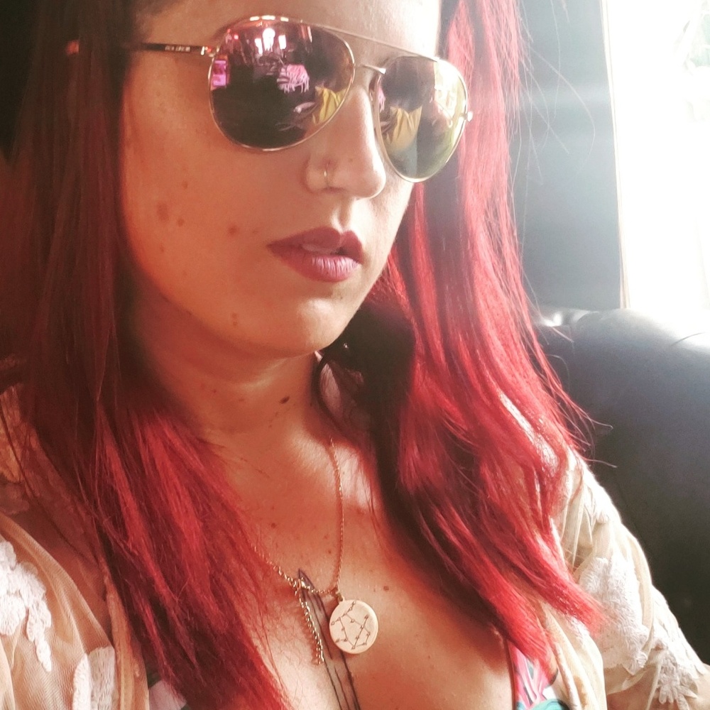 Meet your Posher, Christine
